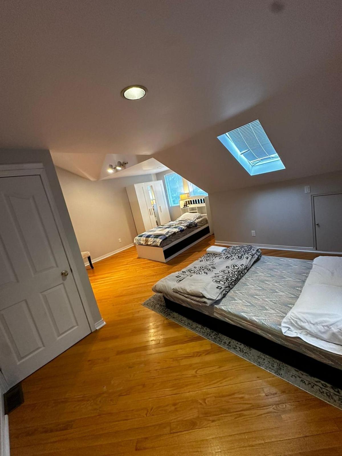 Super Deluxe Private Next To Toronto P2c Homestay *