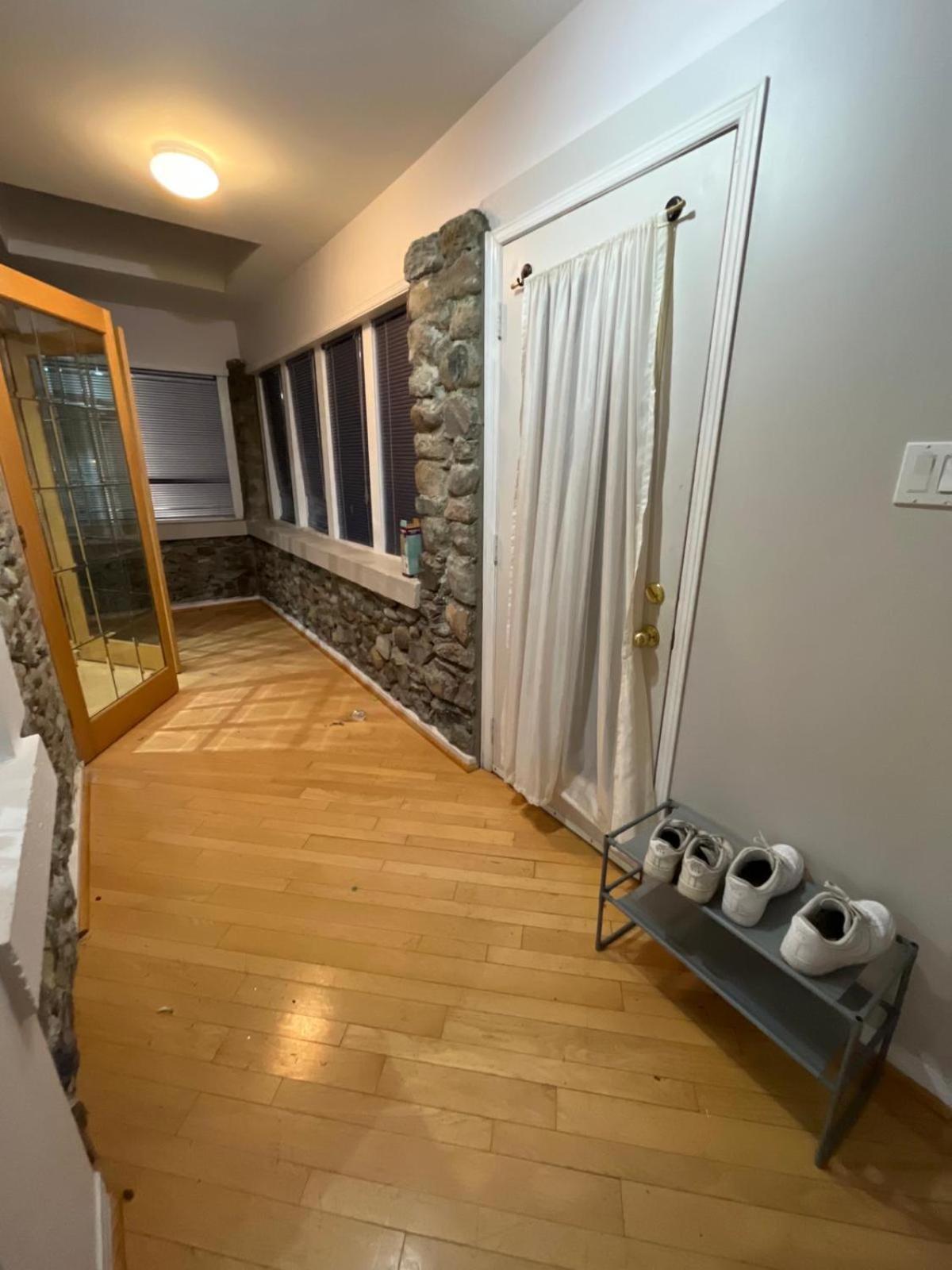 Super Deluxe Private Next To Toronto P2c Homestay Pickering