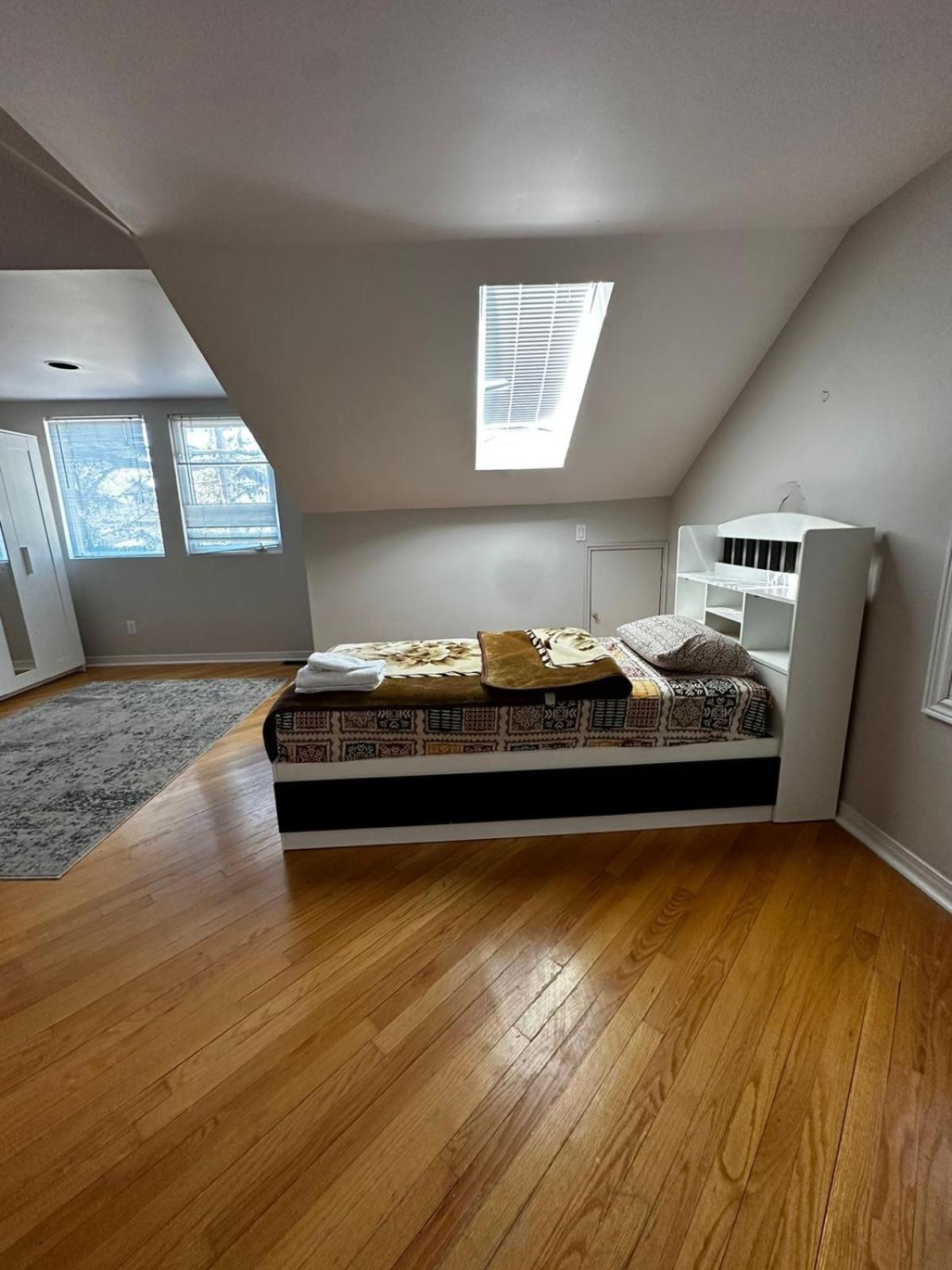 Super Deluxe Private Next To Toronto P2c Homestay *