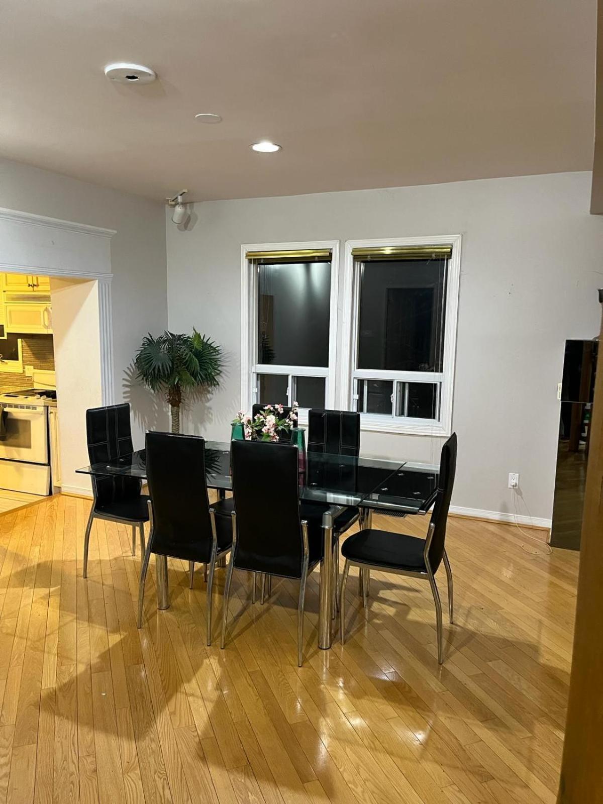 Super Deluxe Private Next To Toronto P2c *