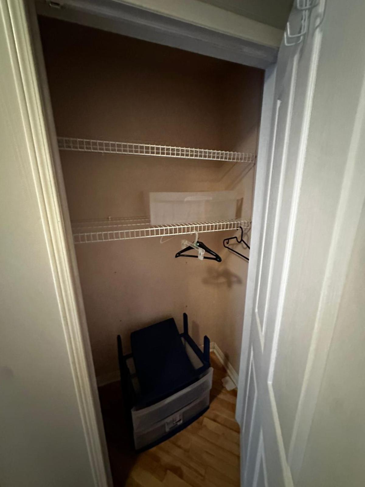 Homestay Super Deluxe Private Next To Toronto P2c