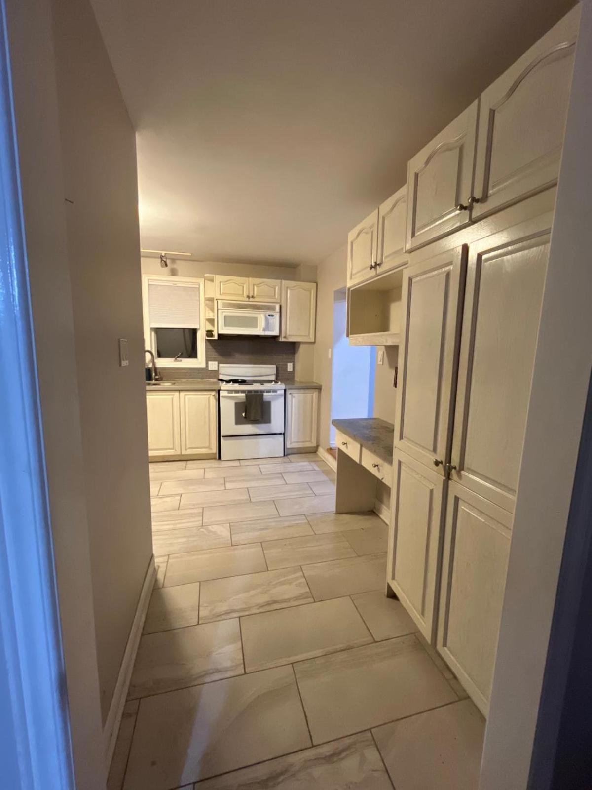 Super Deluxe Private Next To Toronto P2c Pickering